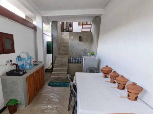 Kuchyň nebo kuchyňský kout v ubytování Villa Wismar Hikkaduwa
