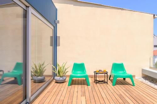 Artful City Loft with Rooftop Terrace, Near Beach