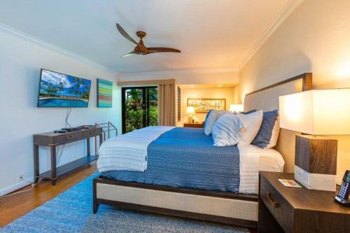 Katil atau katil-katil dalam bilik di WAILEA ELUA, #0305 condo