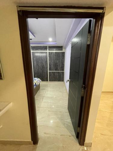 Gambar di galeri bagi Servostay Fully Furnished 3 BHK with Parking in Prime Area - 2nd Floor di Visakhapatnam