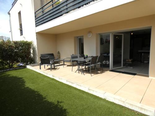 Ground floor close to Geneva