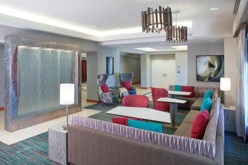 Area tempat duduk di Residence Inn by Marriot Clearwater Downtown