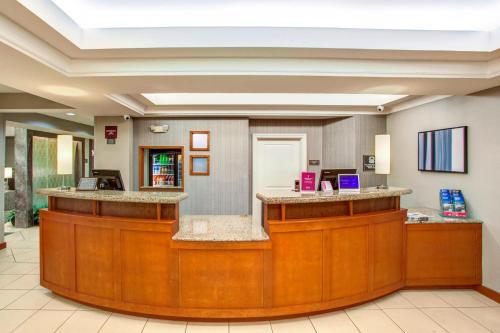 Lobbyn eller receptionsområdet på Residence Inn by Marriot Clearwater Downtown