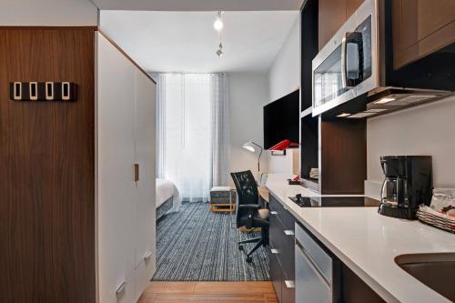 TownePlace Suites by Marriott Cincinnati Downtown Image