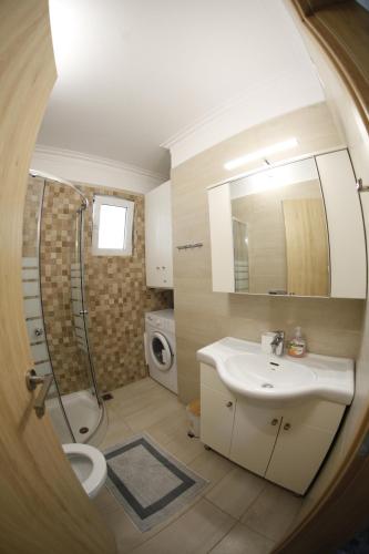 Ванная комната в Ifigenias apartment