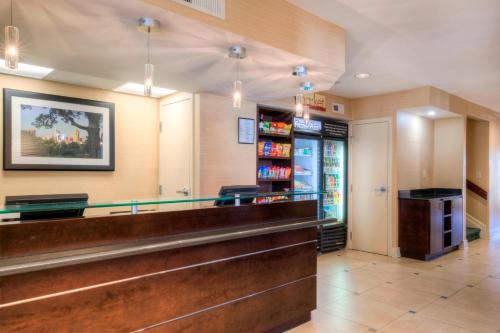 Residence Inn Raleigh Midtown – Photos 2