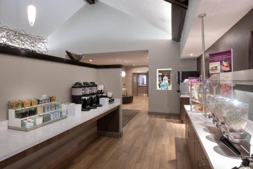 Kuchyň nebo kuchyňský kout v ubytování Residence Inn by Marriott Jacksonville Butler Boulevard