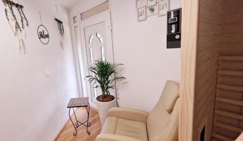Χώρος καθιστικού στο Hotel SAMARIN Črnomelj