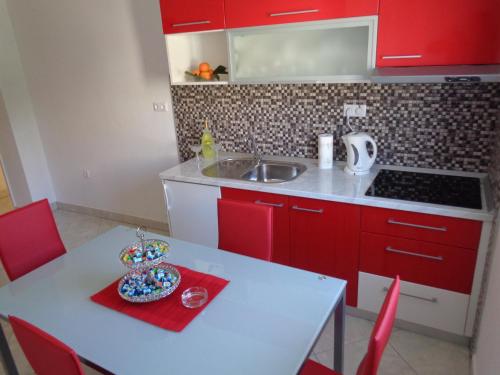 Dapur atau dapur kecil di Hostel Villa Zorana