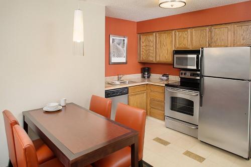 Residence Inn Chicago O'Hare Image