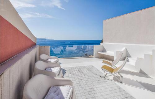 Beautiful Home In Scilla With Wifi And 5 Bedrooms