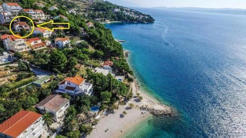 Apartments with parking space Nemira, Omis - 21059