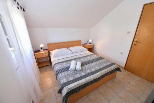 Apartments with parking space Nemira, Omis - 21059