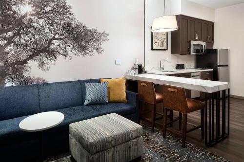 Residence Inn Los Angeles Glendale Image