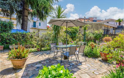 Amazing Apartment In Rapallo With Wifi And 2 Bedrooms