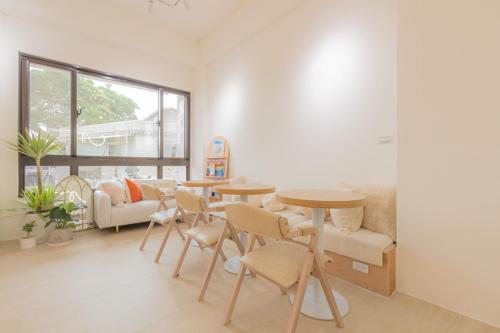 Coin salon dans l'établissement 宇宙日光小公寓 Universe And Sunlight Apartment