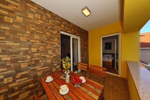 Gallery image of Apartments Oliva in Vrsi