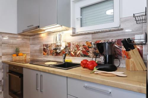 Gallery image of Apartments Oliva in Vrsi