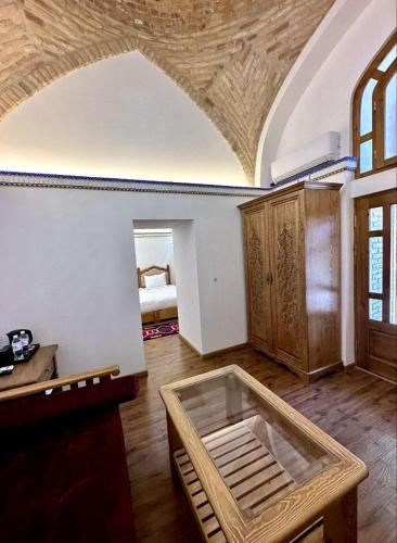 Area soggiorno di Marhaba boutique Madrasah 15th-16th century