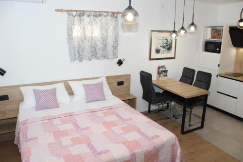 Apartments Lana