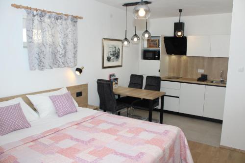 Apartments Lana
