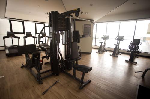 Gimnasio o instalaciones de fitness de Paradigm Residence By The one - upstair of paradigm mall JB