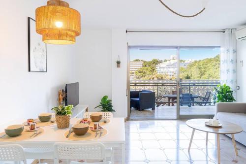 1ºlineaMar-exclusive-Chill-wifi-SeaViews-PortAventura6