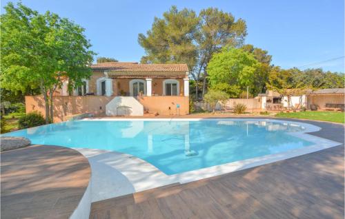 Stunning Home In Nmes With Outdoor Swimming Pool, Wifi And Private Swimming Pool