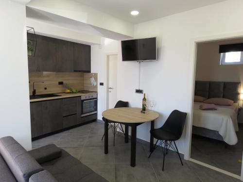 Nevera Apartment