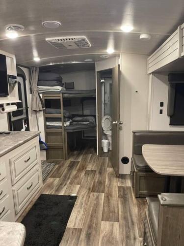 Gallery image of Cozy RV 1BR 1BA Private Entrance+ Parking in Taft