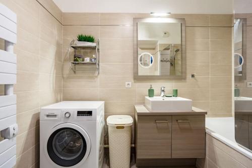 Ένα μπάνιο στο Apt 6P - Standing RER Tram Paris Orly Velizy