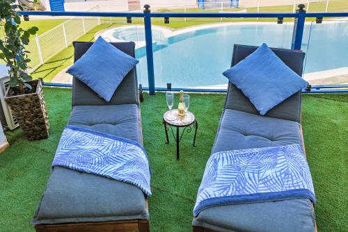 Bazén v ubytování Costa Calma Sun Premium Poolblick by NicoleT nebo v jeho okolí