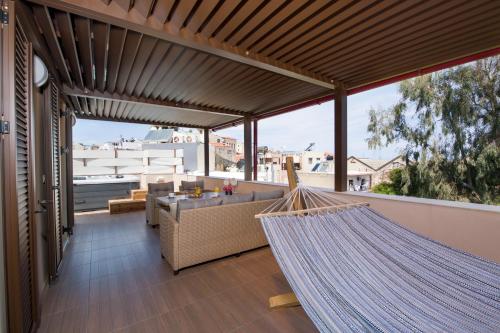 Aretousa Studio