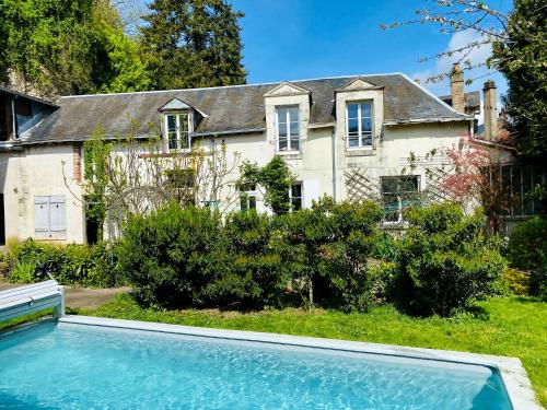 Gîte rénové avec piscine au cœur de Vendôme