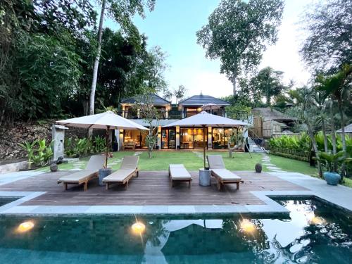 Πισίνα στο ή κοντά στο San Michele Villa