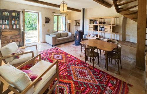 Χώρος καθιστικού στο Gorgeous Home In St Maurice Navacelles