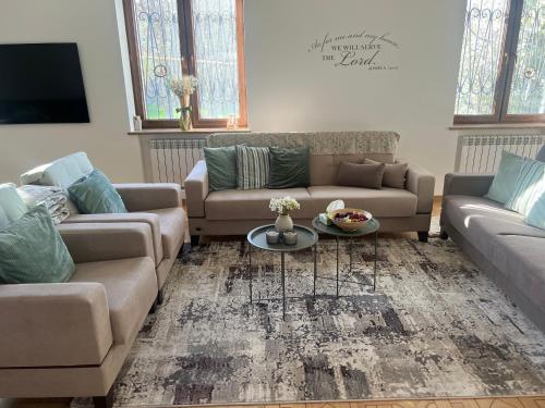 Immanuel Villa – Photos 2