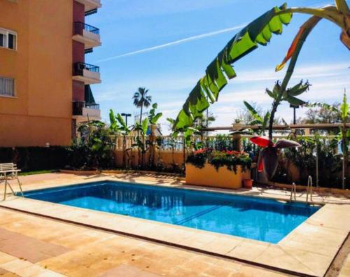 Fuengirola Great terrace with views to the sea. 5th floor Downtown area