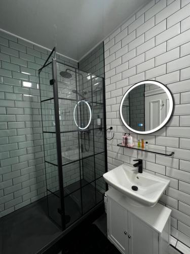 Phòng tắm tại Amani Apartments - Glasgow City Centre