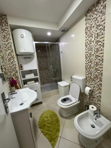 Et badeværelse på Apartman MM