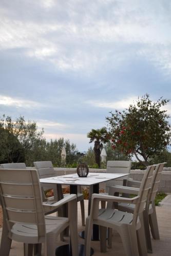 Sunset Cottage 1