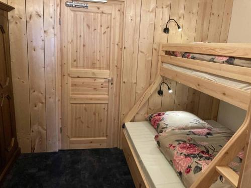 a bedroom with two bunk beds in a room at Zur Baumwolle in Nürnberg