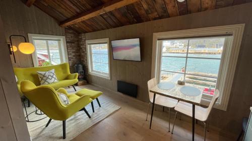Un lugar para sentarse en Rostad Retro Rorbuer