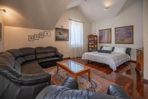 Una cama o camas en una habitación de Villa Nautica