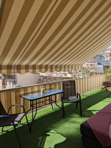 Artistic Flat in the Center of Athens