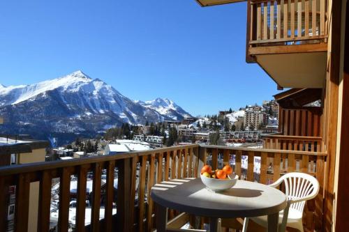 T2 6 p - Pieds des pistes - résidence avec piscine
