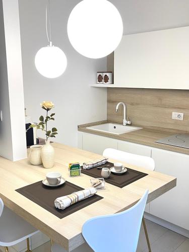 Casa Cavour White