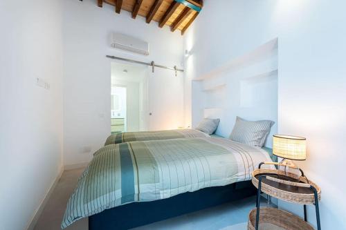 KEYWISE Encantador apartamento Nordico en el centro 2 habitaciones y dos baños con terraza patio