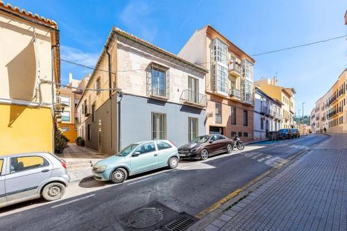 KEYWISE Encantador apartamento Nordico en el centro 2 habitaciones y dos baños con terraza patio