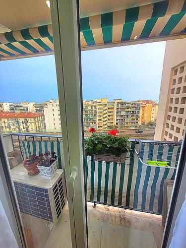 NissaLaBella photo 27